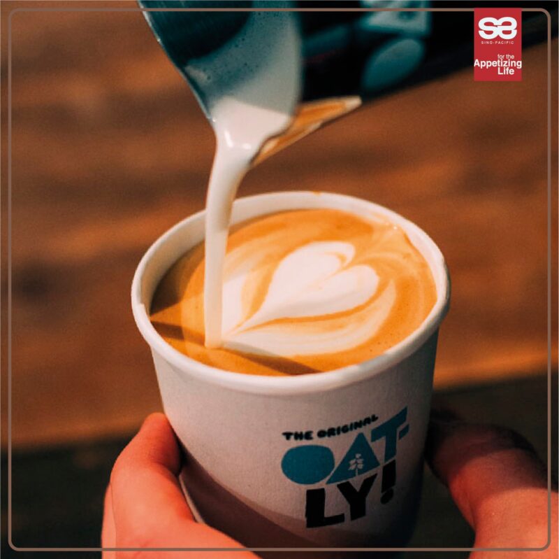 Oatly Oat Drink โอ๊ตลี่ โอ๊ต ดริ้งค์ เครื่องดื่ม น้ำนมข้าวโอ๊ต 1 ลิตร รสชาติกลมกล่อม เข้มข้น หอมมัน - Image 2